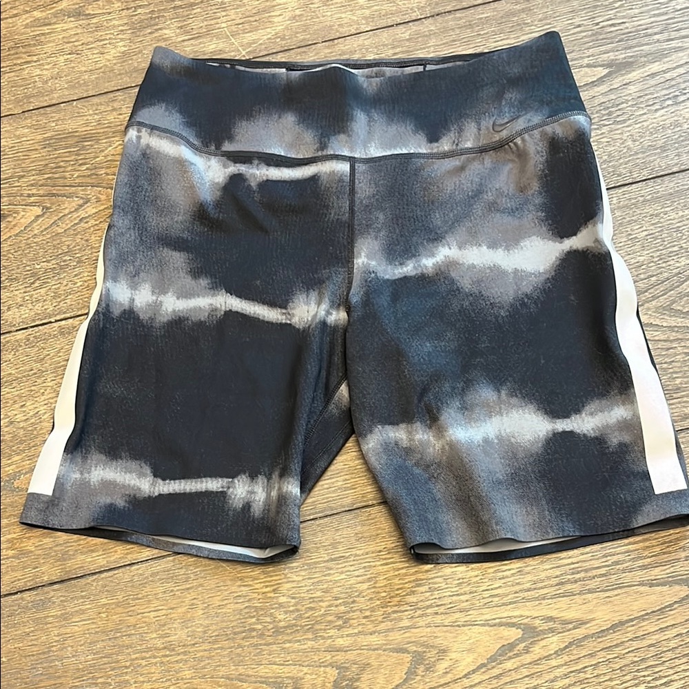 Nike Women's Biker Shorts